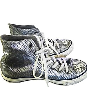 Chuck Taylor Silver Converse